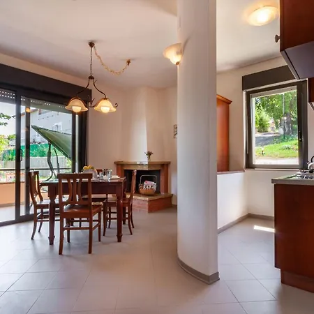 公寓 Casa Letizia - Welchome 罗卡圣乔瓦尼